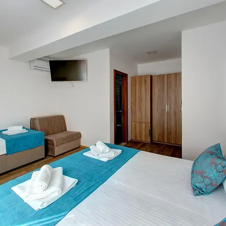Floris 3* Mostar