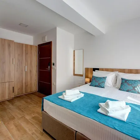 Floris 3* Мостар