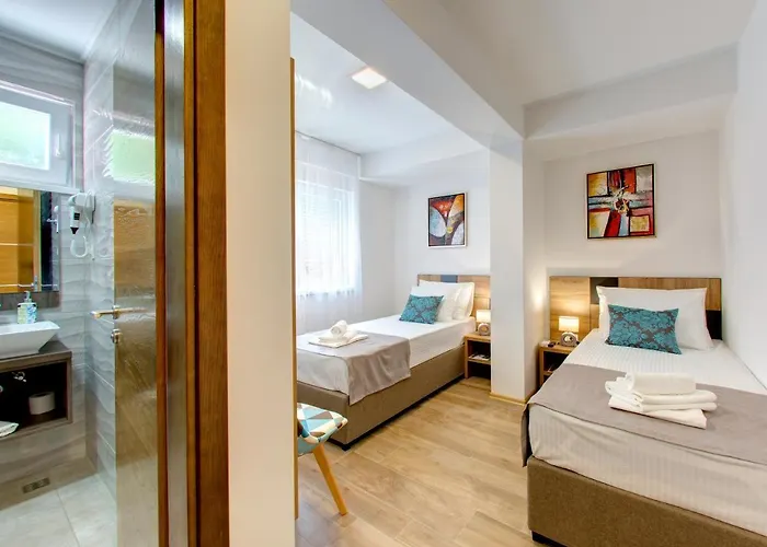 Floris Affittacamere 3*