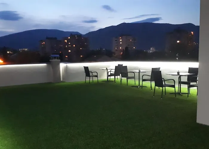 ゲストハウス Floris